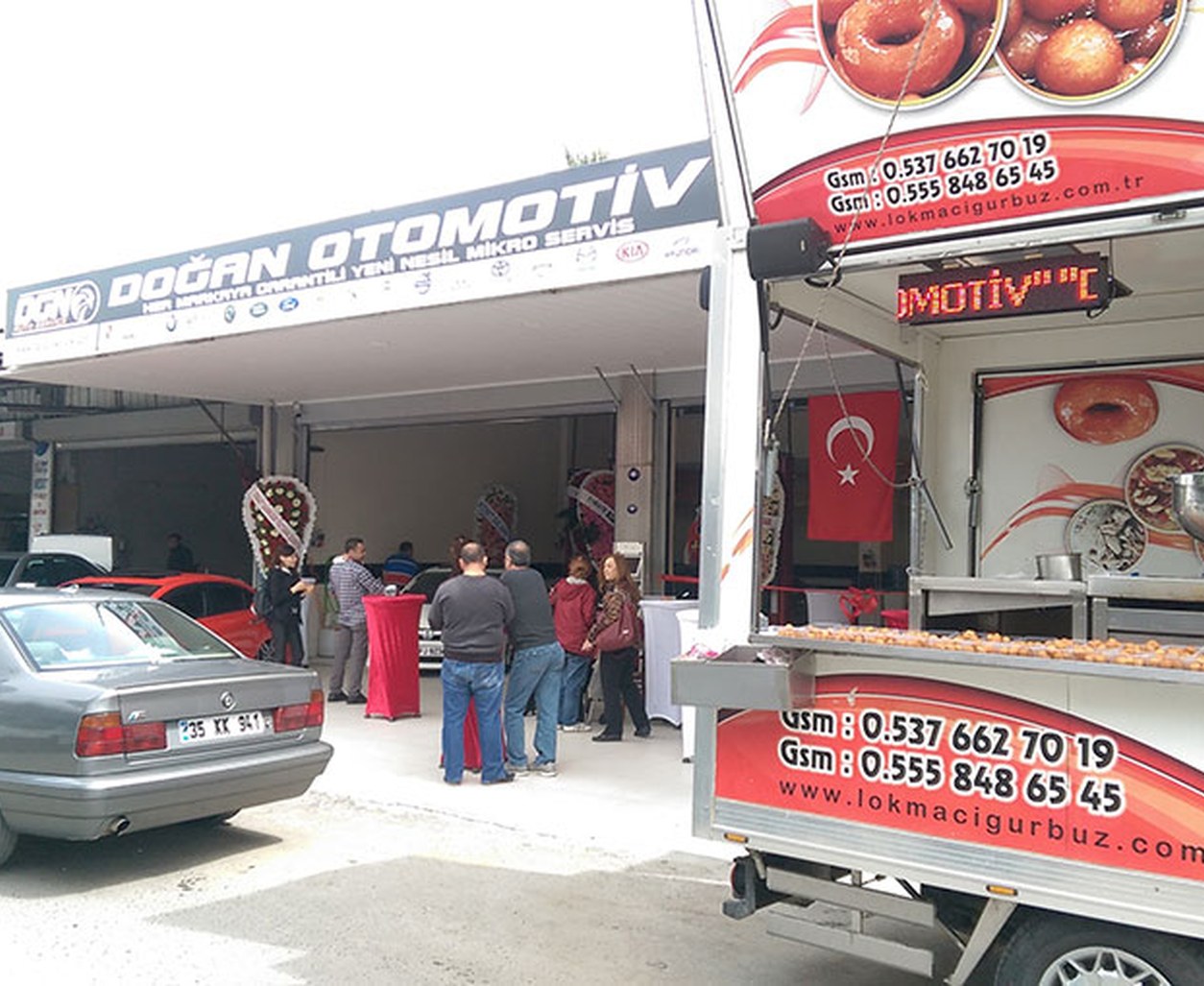 Tavuklu Pilav Dağıtımı